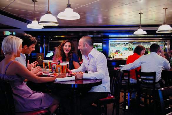 NCL Norwegian Epic O'Sheehan's Bar & Grill 3, Credit - Credit - Susan Seubert.jpeg